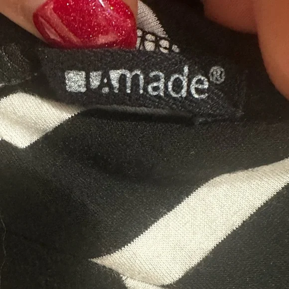 Black and White Striped - Picture 3 of 4